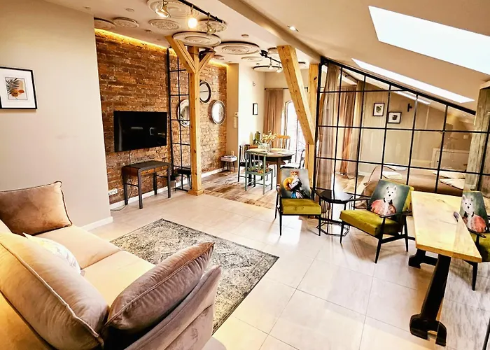 Golden Rooftop Apartment-oldtown Apartment *