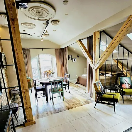 Golden Rooftop Apartment-oldtown Wroclaw