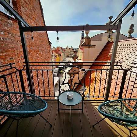 Golden Rooftop Apartment-oldtown Wroclaw