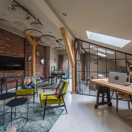 شقة Golden Rooftop Apartment-oldtown فروتسواف