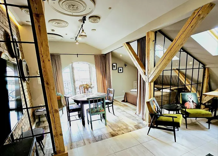 Golden Rooftop Apartment-oldtown Wroclaw